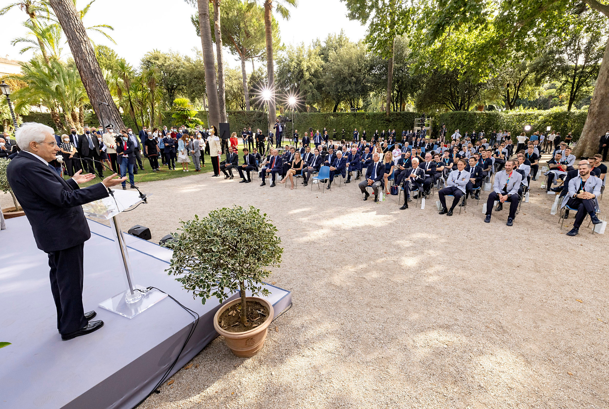 Ng&agrave;y về vinh quy b&aacute;i tổ của tuyển &Yacute; sau chức v&ocirc; địch Euro 2020 - Ảnh 7.
