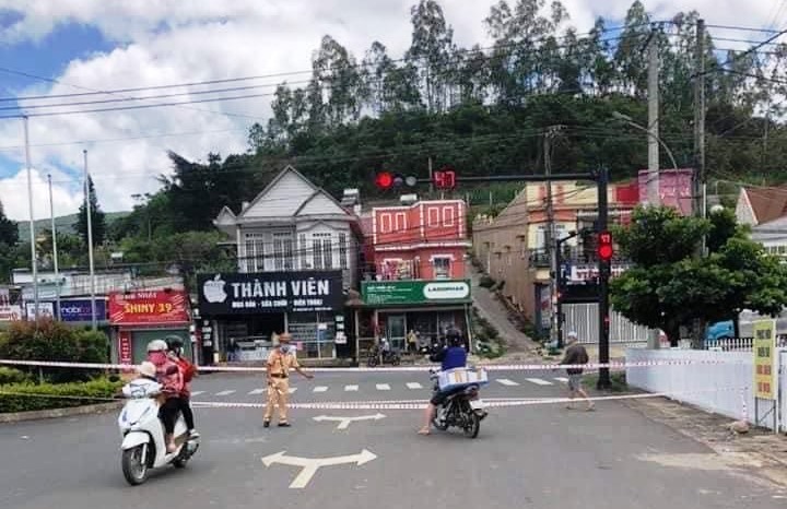 Lâm Đồng: Khởi tố vụ án nhóm nhân viên máy tính làm lây lan dịch Covid-19