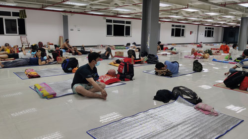 Doanh nghiệp gấp rút lo "3 tại chỗ"