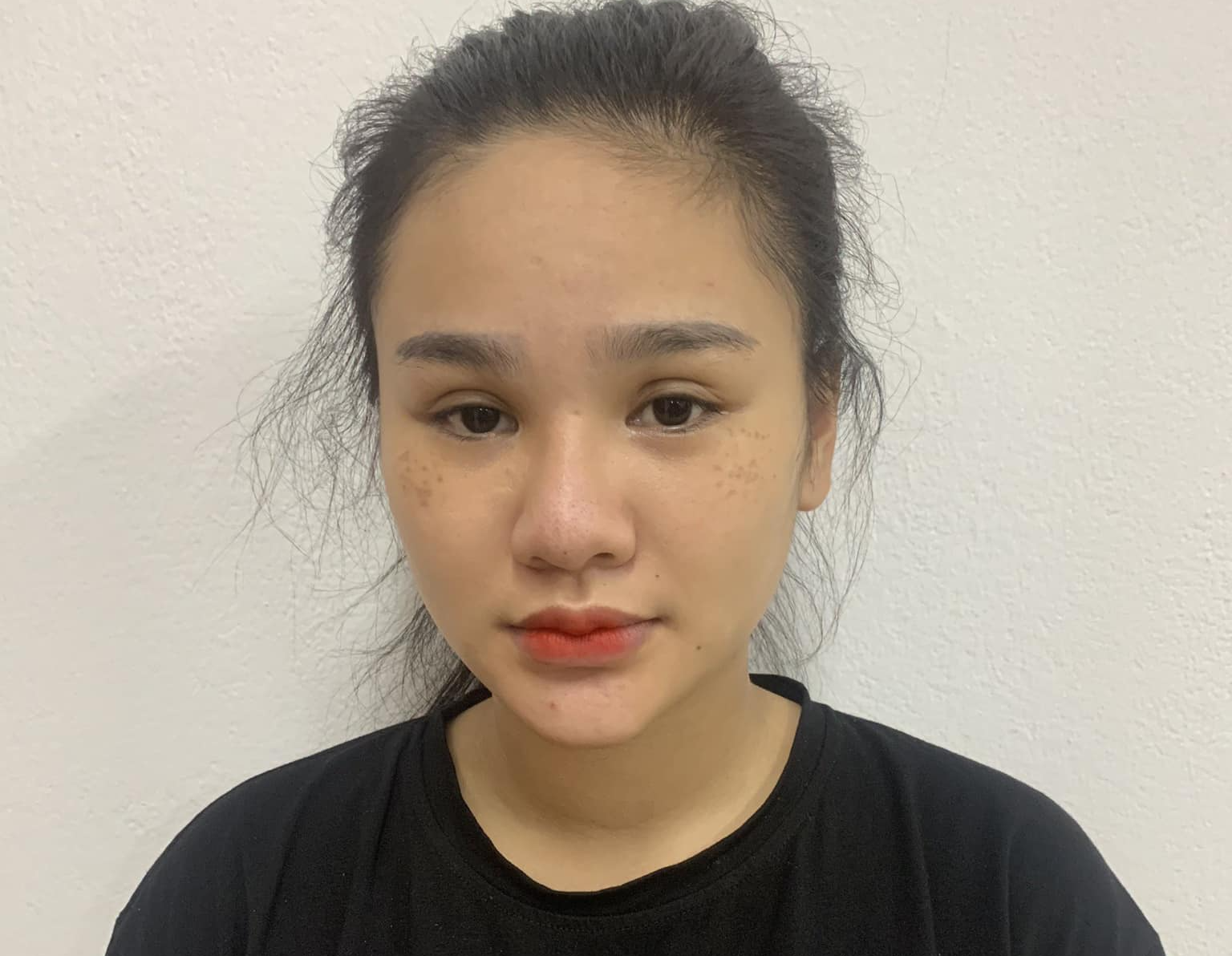 Nhiều nam, nữ "mở tiệc" ma tuý trong khách sạn