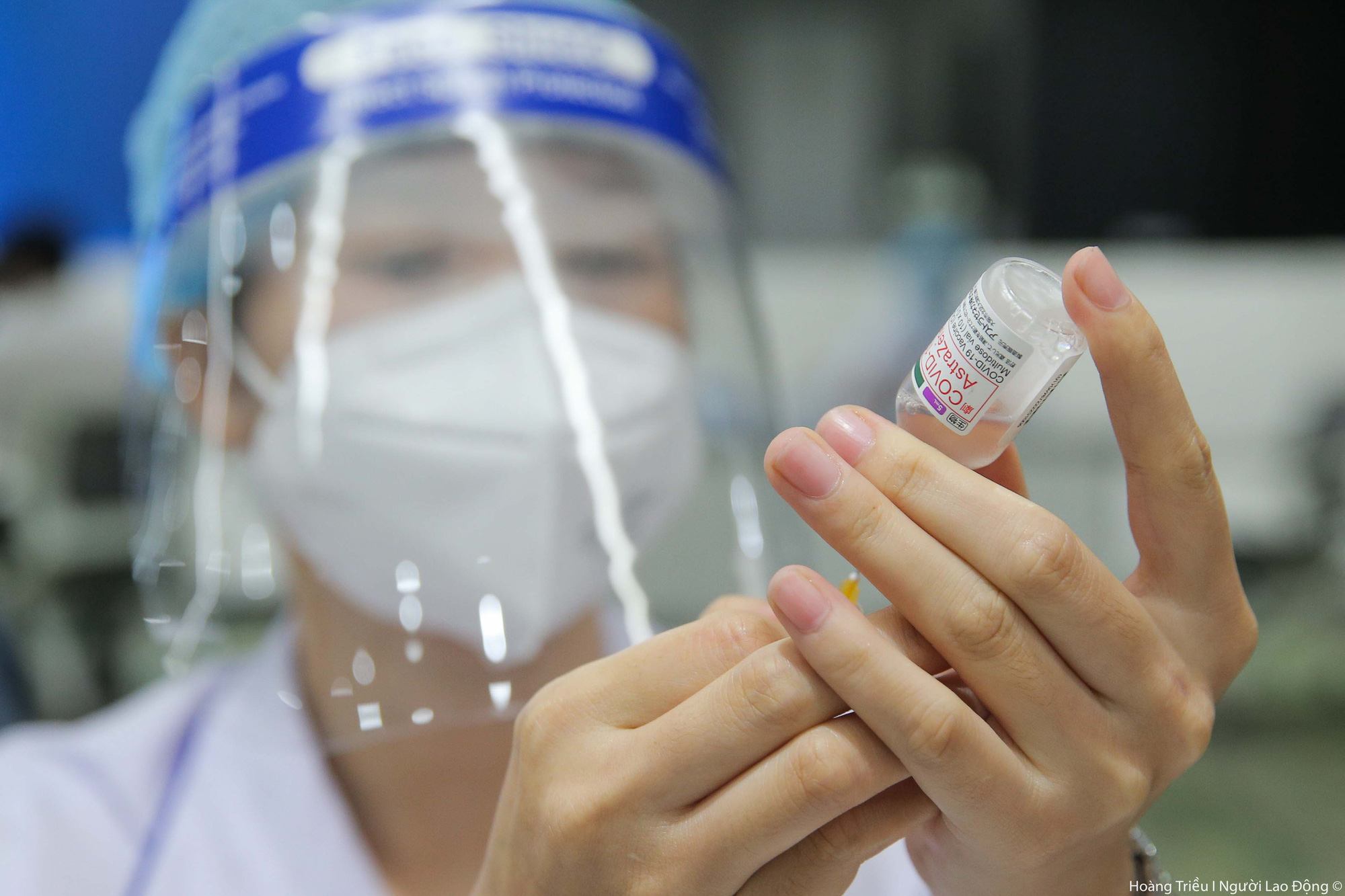 Hơn 8 triệu liều vắc-xin Covid-19 được ph&acirc;n bổ, ưu ti&ecirc;n cho TP HCM, Bắc Giang, Bắc Ninh - Ảnh 3.