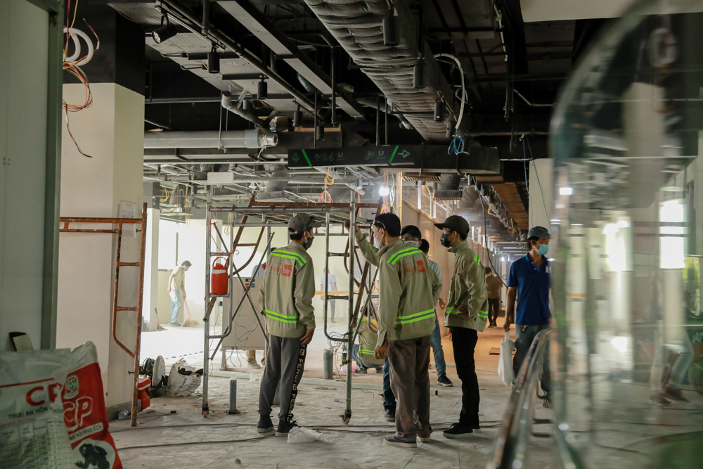 Cận cảnh b&ecirc;n trong bệnh viện d&atilde; chiến đặt ở Thuận Kiều Plaza - Ảnh 2.