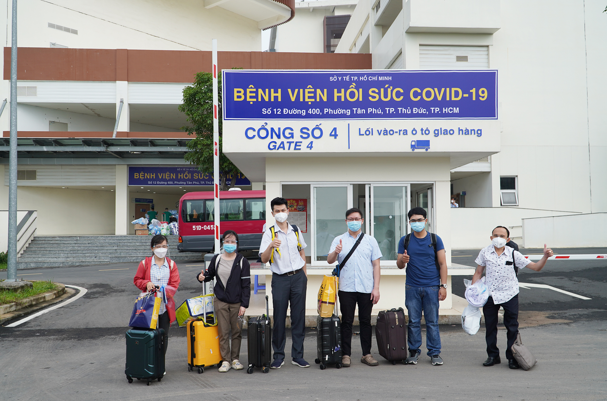 TP HCM: Những h&igrave;nh ảnh b&ecirc;n trong Bệnh viện hồi sức Covid-19 - Ảnh 9.