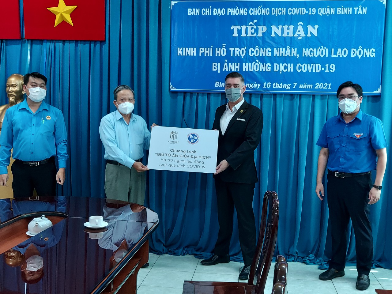 Chung tay chăm lo cho c&ocirc;ng nh&acirc;n kh&oacute; khăn  - Ảnh 1.