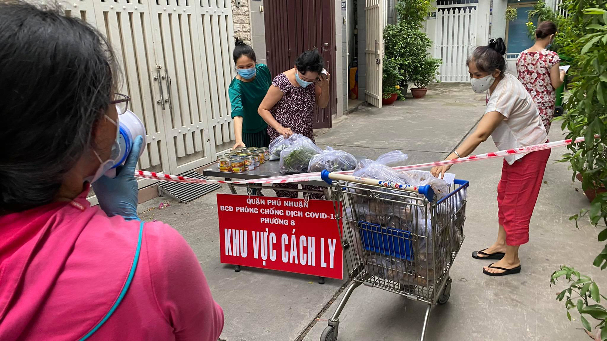 TP HCM: Lực lượng nào chịu trách nhiệm cách ly tại nhà cho đối tượng F1?