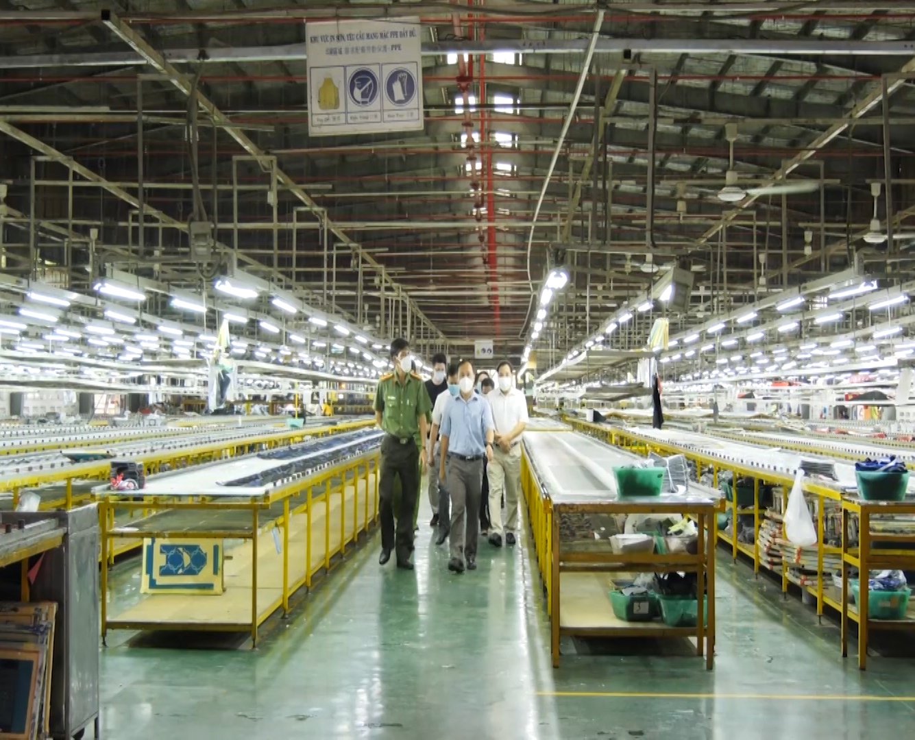 Bình Phước: 9.000 công nhân nghỉ việc để chống dịch vẫn được trả lương