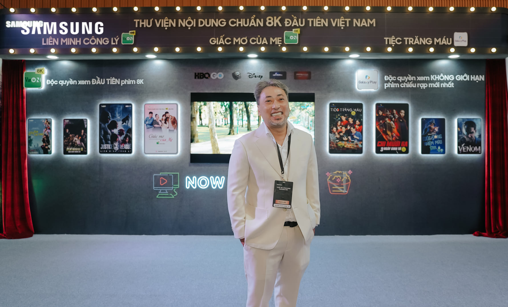 Nguyễn Quang Dũng và các nghệ sĩ cùng hỗ trợ người làm phim mất việc do Covid-19