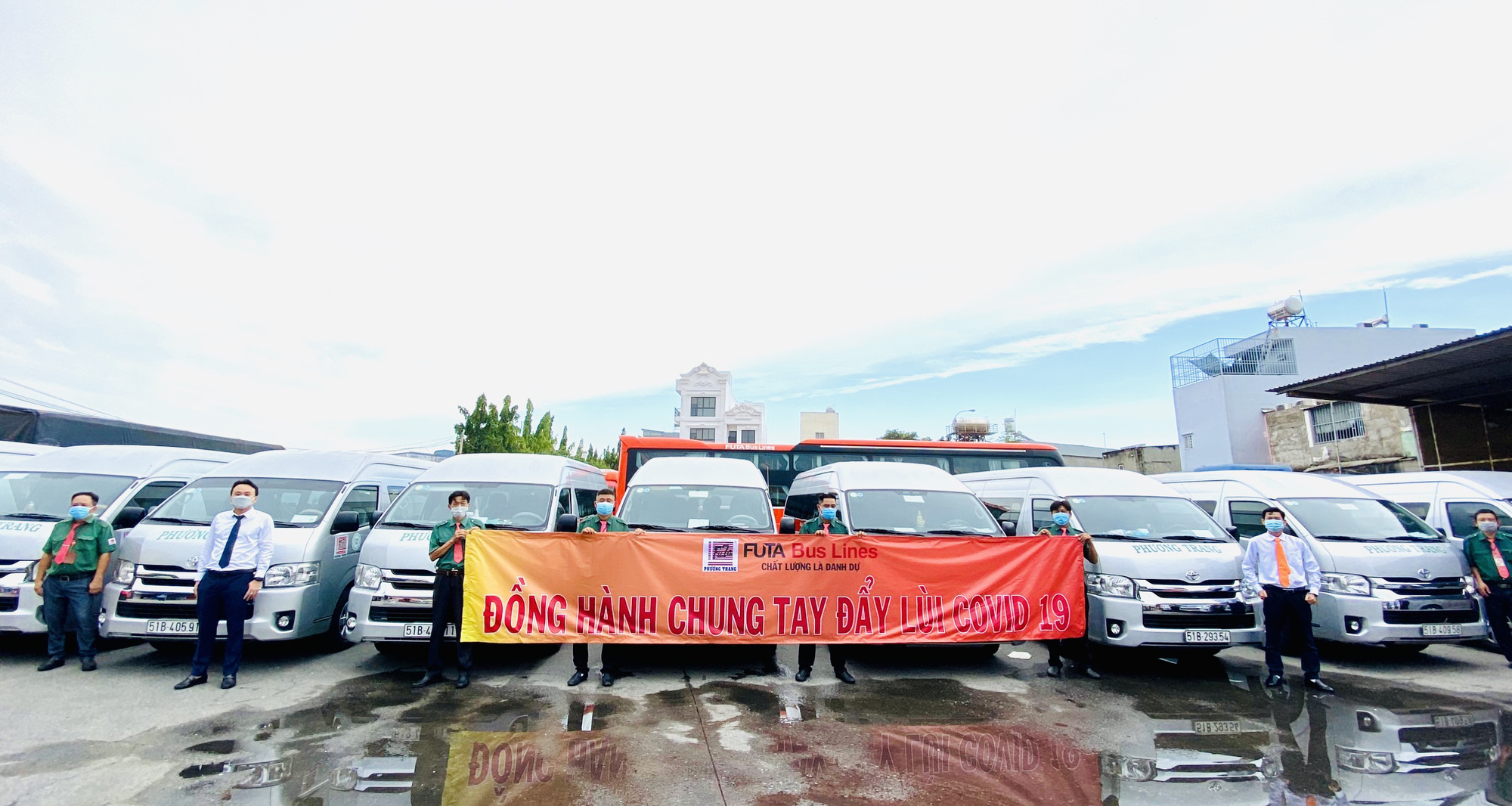 Khi Tổ quốc cần, Phương Trang đáp lời