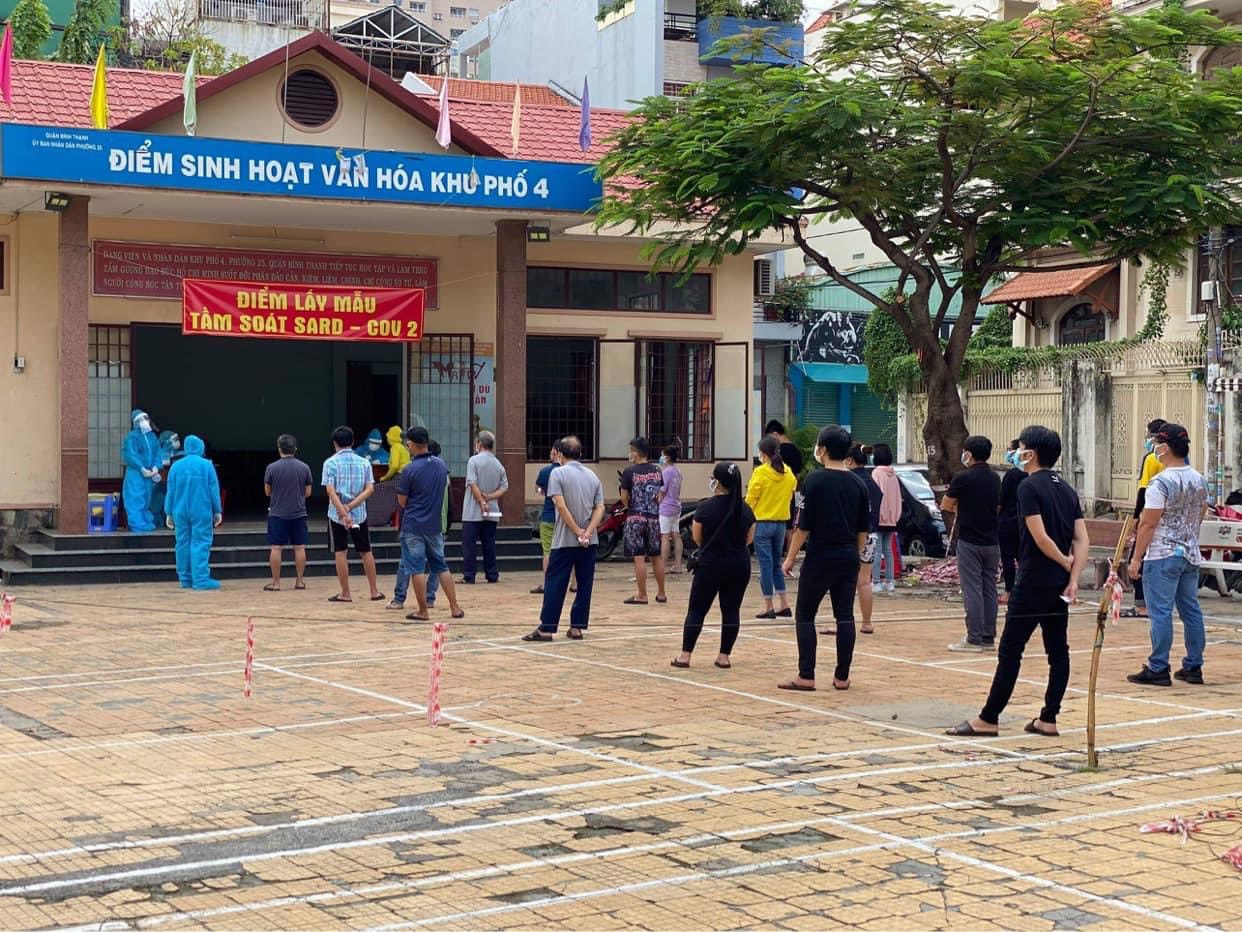 Hơn 4.000 nhân viên y tế trên cả nước hỗ trợ TP HCM chống dịch
