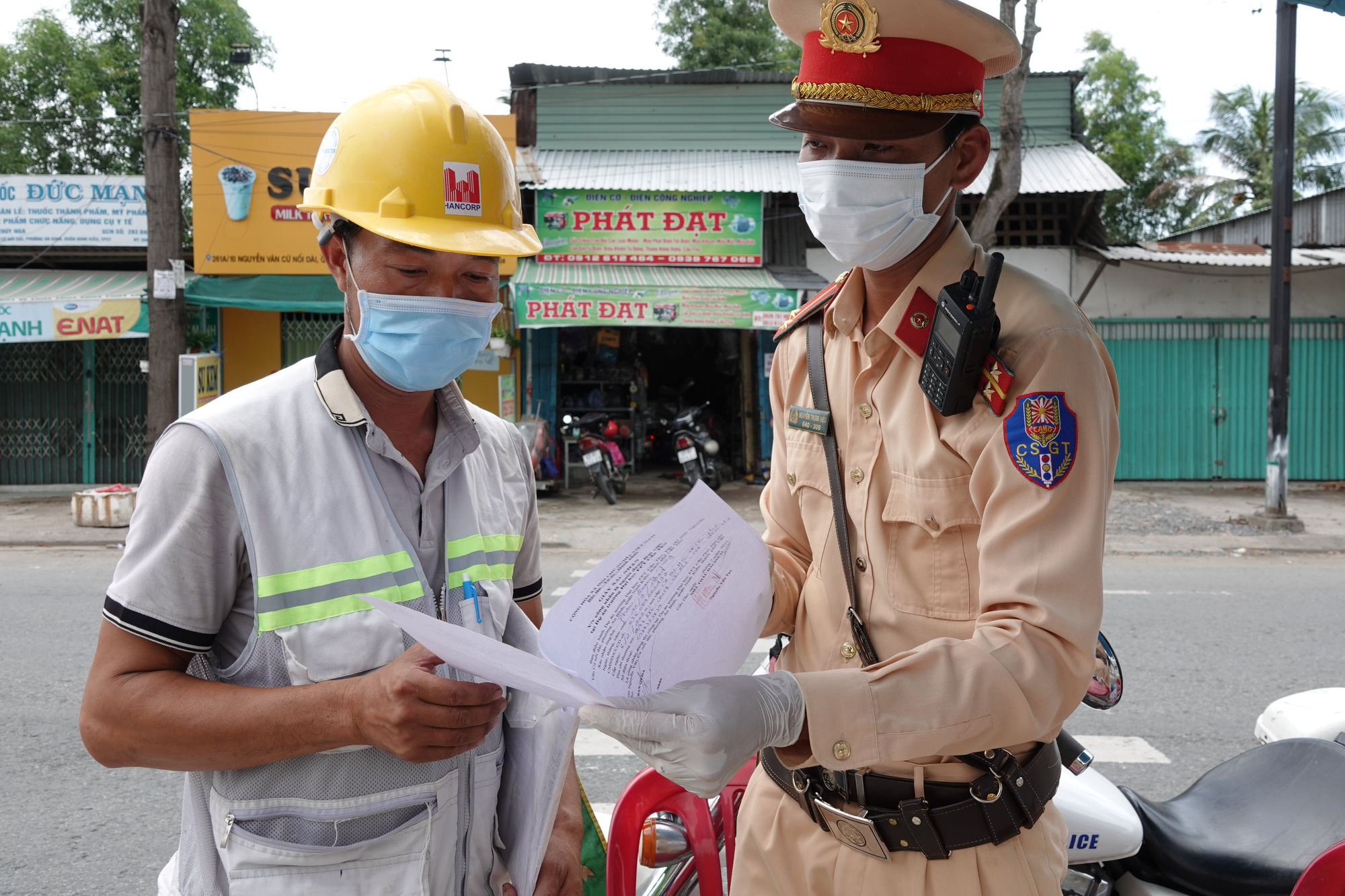 Các tỉnh, thành miền Tây trước giờ “G” giãn cách theo Chỉ thị 16 - Ảnh 5.