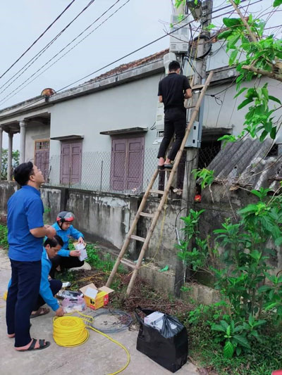 Quảng B&igrave;nh: Bừng l&ecirc;n &aacute;nh s&aacute;ng đường qu&ecirc; - Ảnh 1.