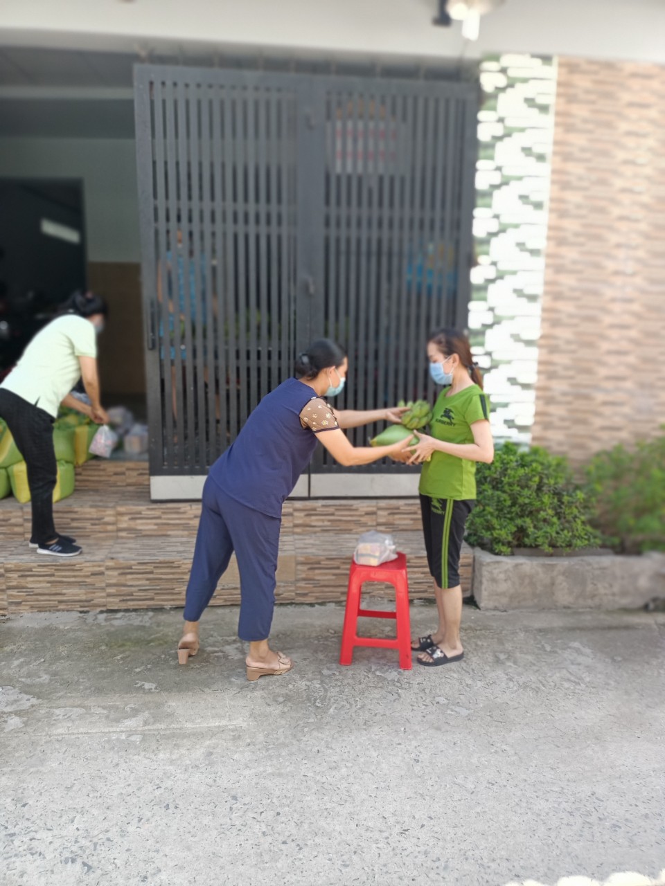 TP HCM ph&aacute;t hiện 1 chuỗi l&acirc;y nhiễm từ ca đi kh&aacute;m bệnh - Ảnh 1.