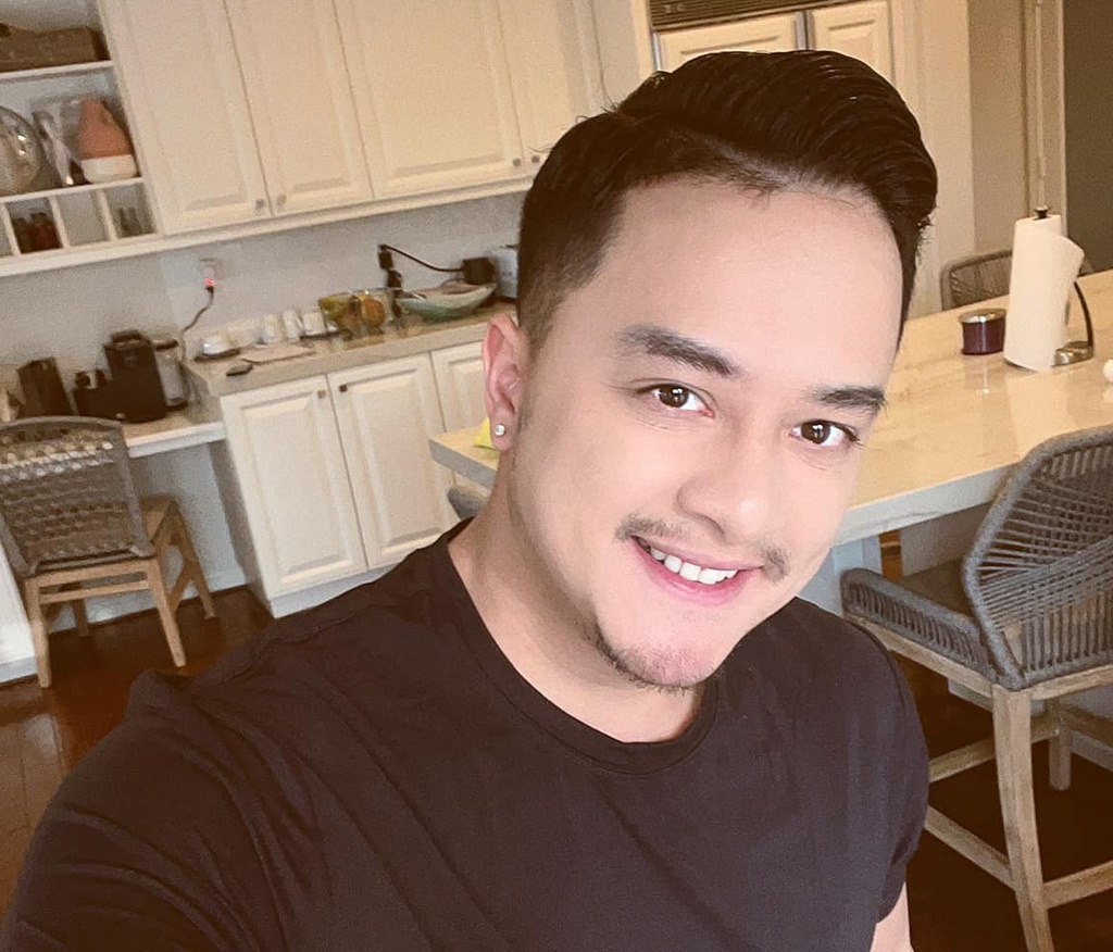 Nửa đêm, Khắc Việt tố Cao Thái Sơn hát chùa, ép giá mua ca khúc