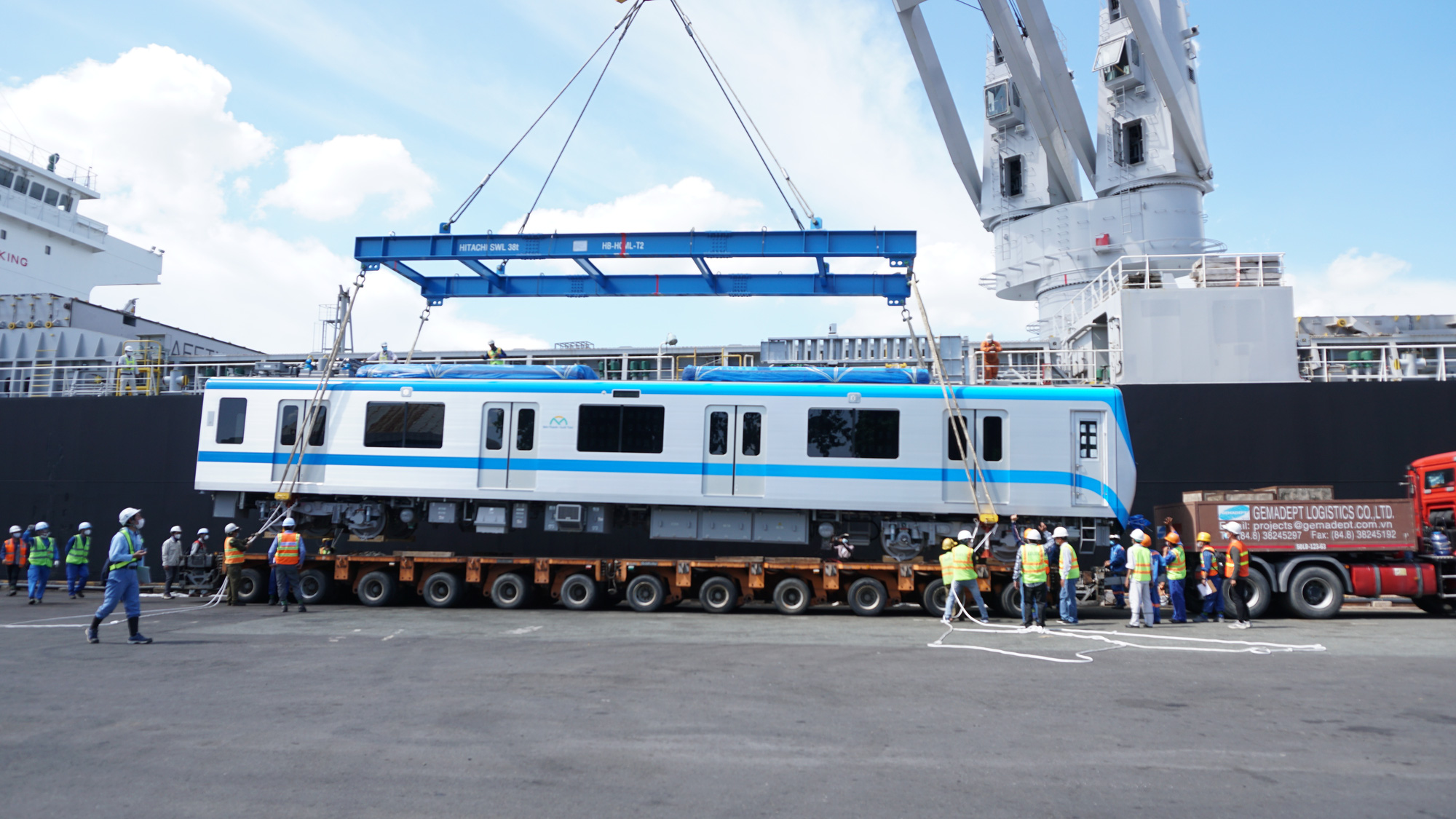 Vì sao nhiều dịch vụ tư vấn của tuyến metro số 1 bị dừng?