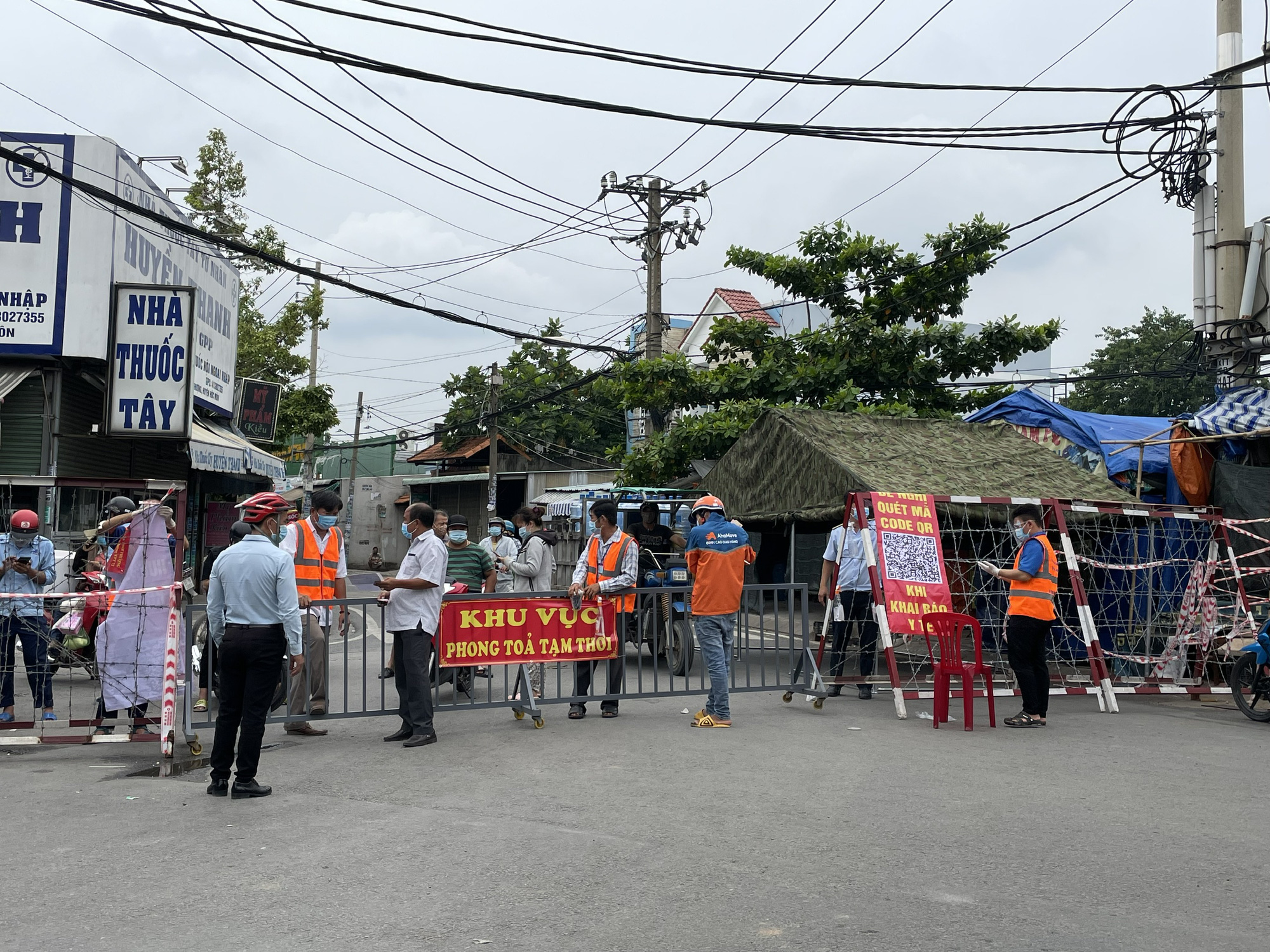 Đi lại ra sao khi đường Vườn Chuối và Nguyễn Thượng Hiền (quận 3) bị cấm lưu thông ?