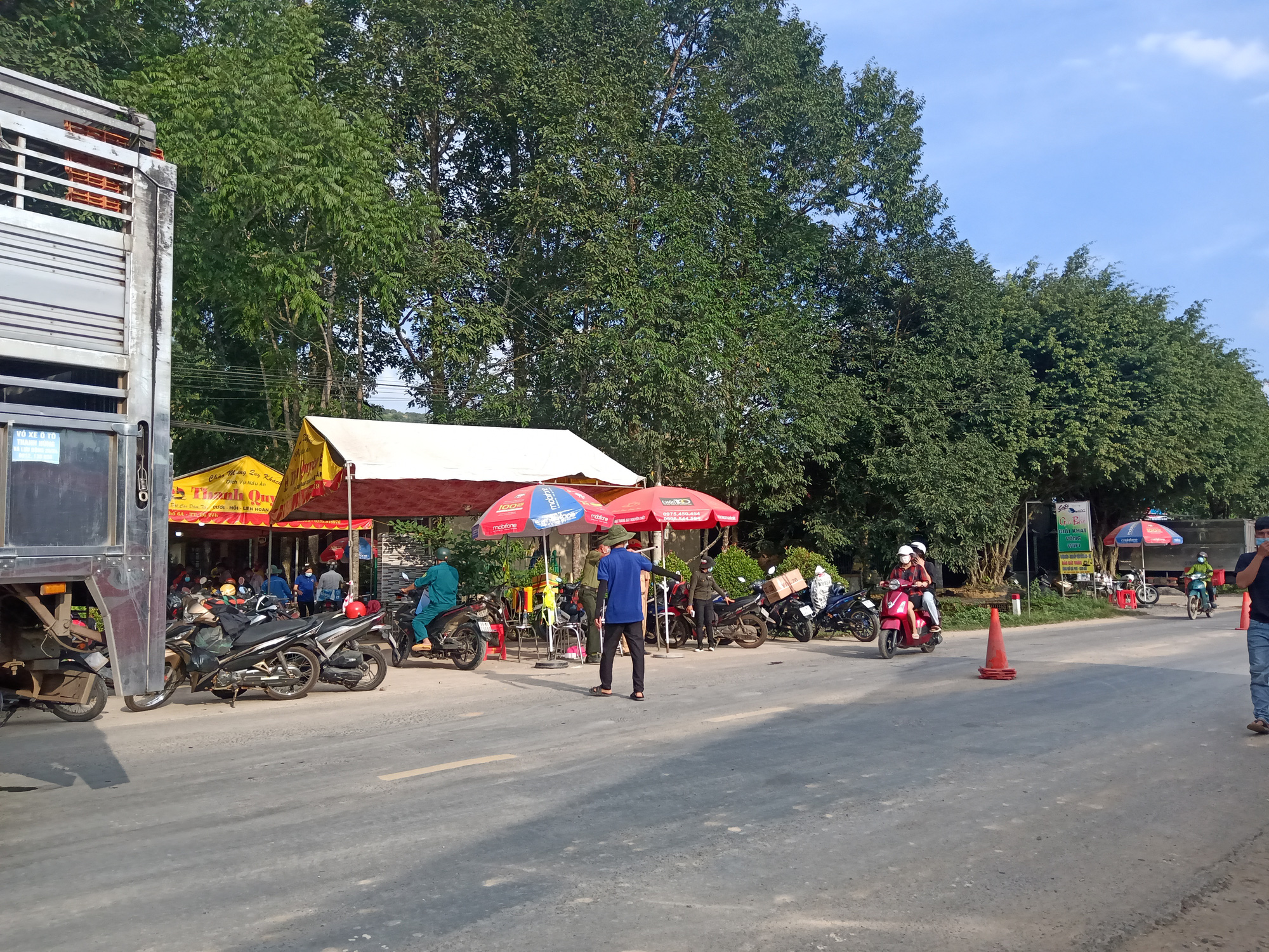 L&acirc;m Đồng: Khởi tố vụ &aacute;n 2 vợ chồng l&agrave;m l&acirc;y lan dịch Covid-19 - Ảnh 4.