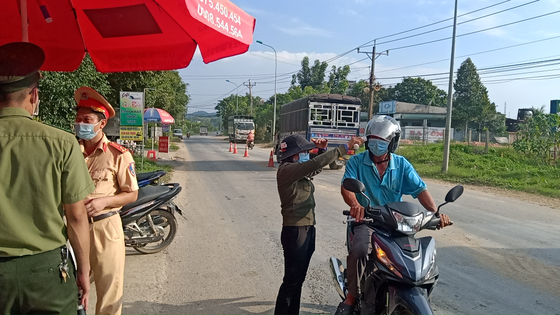 L&acirc;m Đồng: Th&ecirc;m 1 ca mắc Covid-19; Kh&aacute;nh H&ograve;a: 10 ca dương t&iacute;nh với SARS-CoV-2 mới - Ảnh 2.