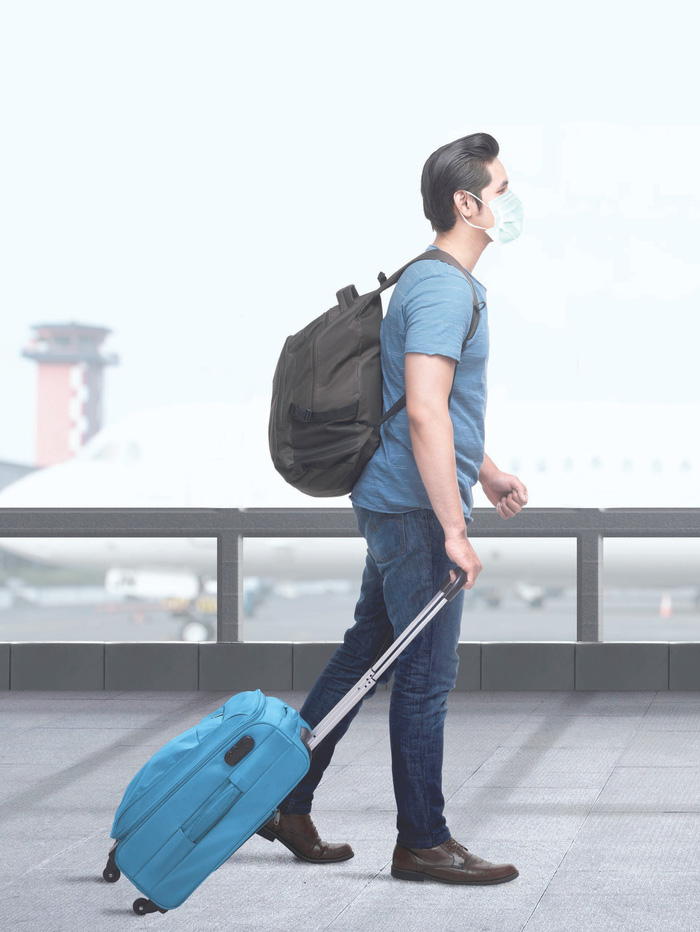 Bật khóc trên vai người yêu cũ - Ảnh 2.