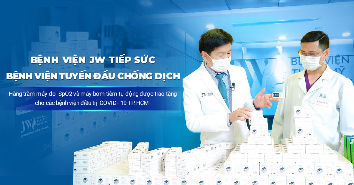 Bệnh viện JW trao tặng thiết bị y tế cho các bệnh viện dã chiến - Ảnh 6.