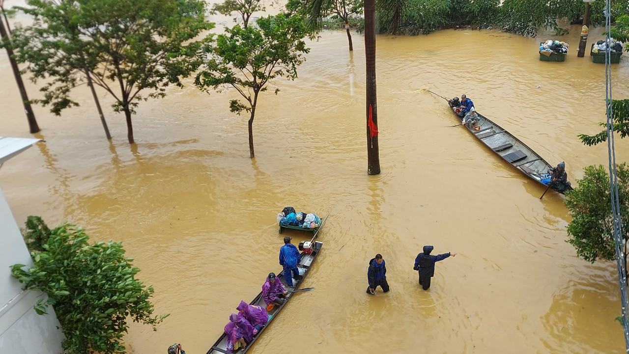 Khu đô thị hiện đại nhưng... ngập lụt - Ảnh 1.