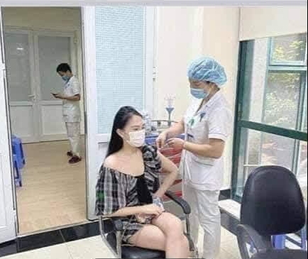 Vụ hoa khôi được tiêm vắc-xin Covid-19: Thanh tra Bộ Y tế yêu cầu bệnh viện báo cáo