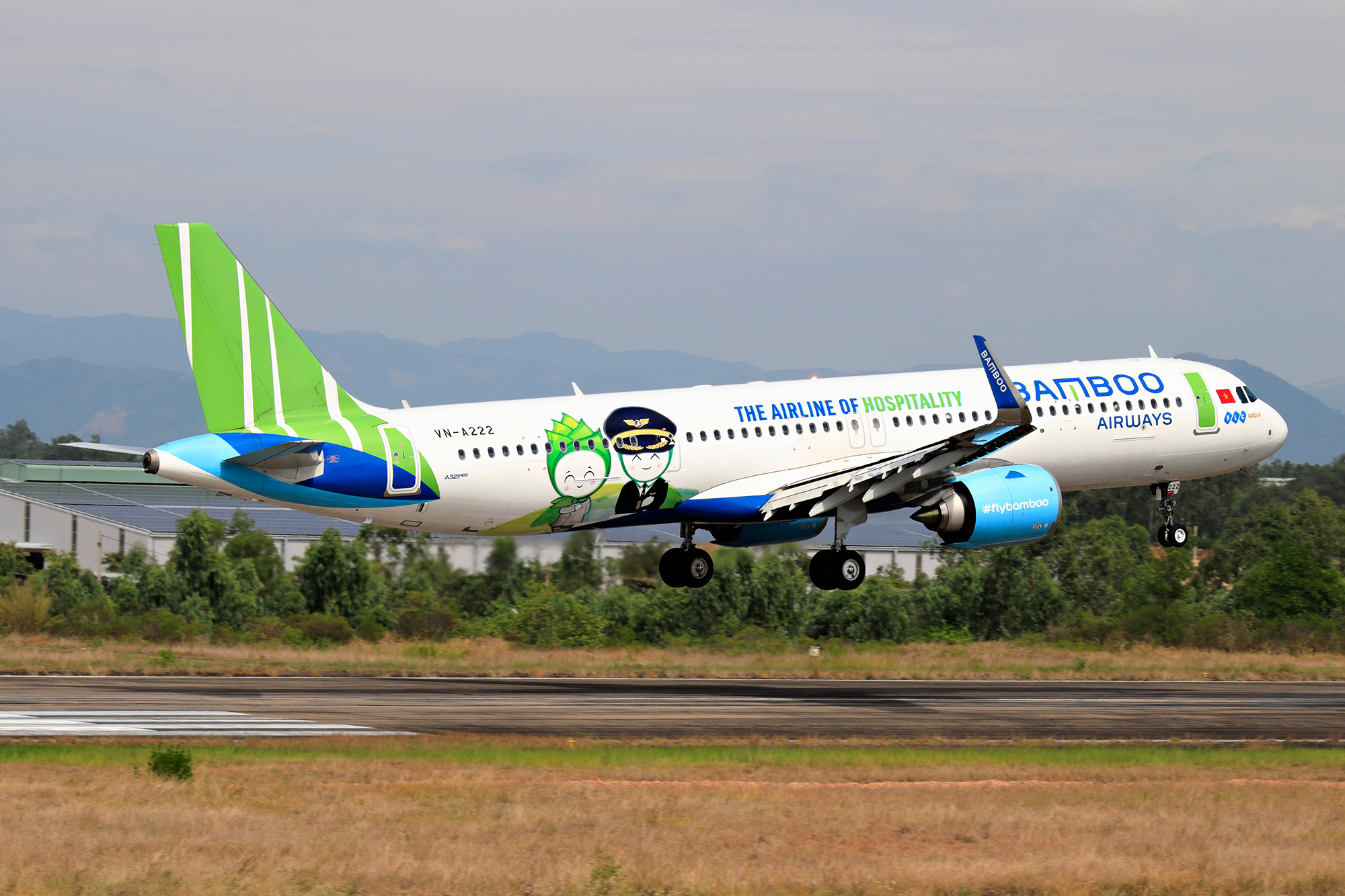 Các chuy&ecirc;́n bay đặc bi&ecirc;̣t của Bamboo Airways đưa người d&acirc;n B&igrave;nh Định từ TP HCM v&ecirc;̀ qu&ecirc; - Ảnh 1.