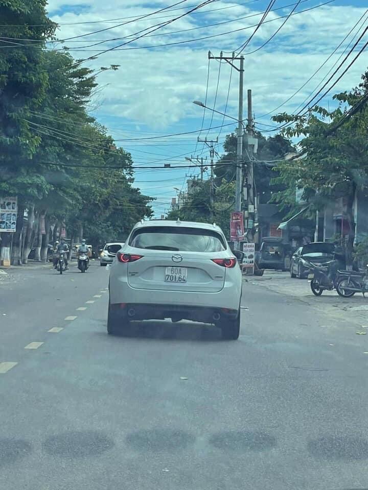 Thiếu tá công an kể về hành trình truy bắt ôtô vượt chốt kiểm dịch, ép CSGT té ngã - Ảnh 2.