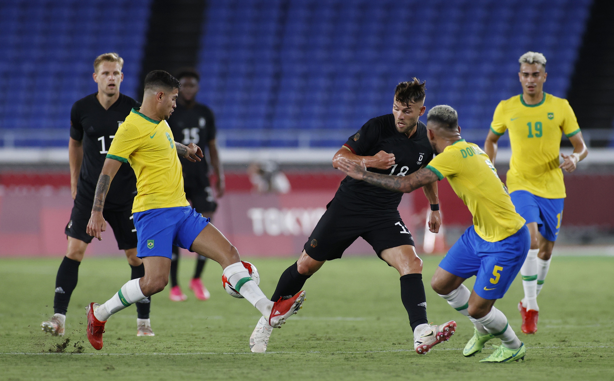 Olympic Tokyo: Brazil đ&aacute;nh bại Đức, Argentina thua sốc &Uacute;c - Ảnh 2.