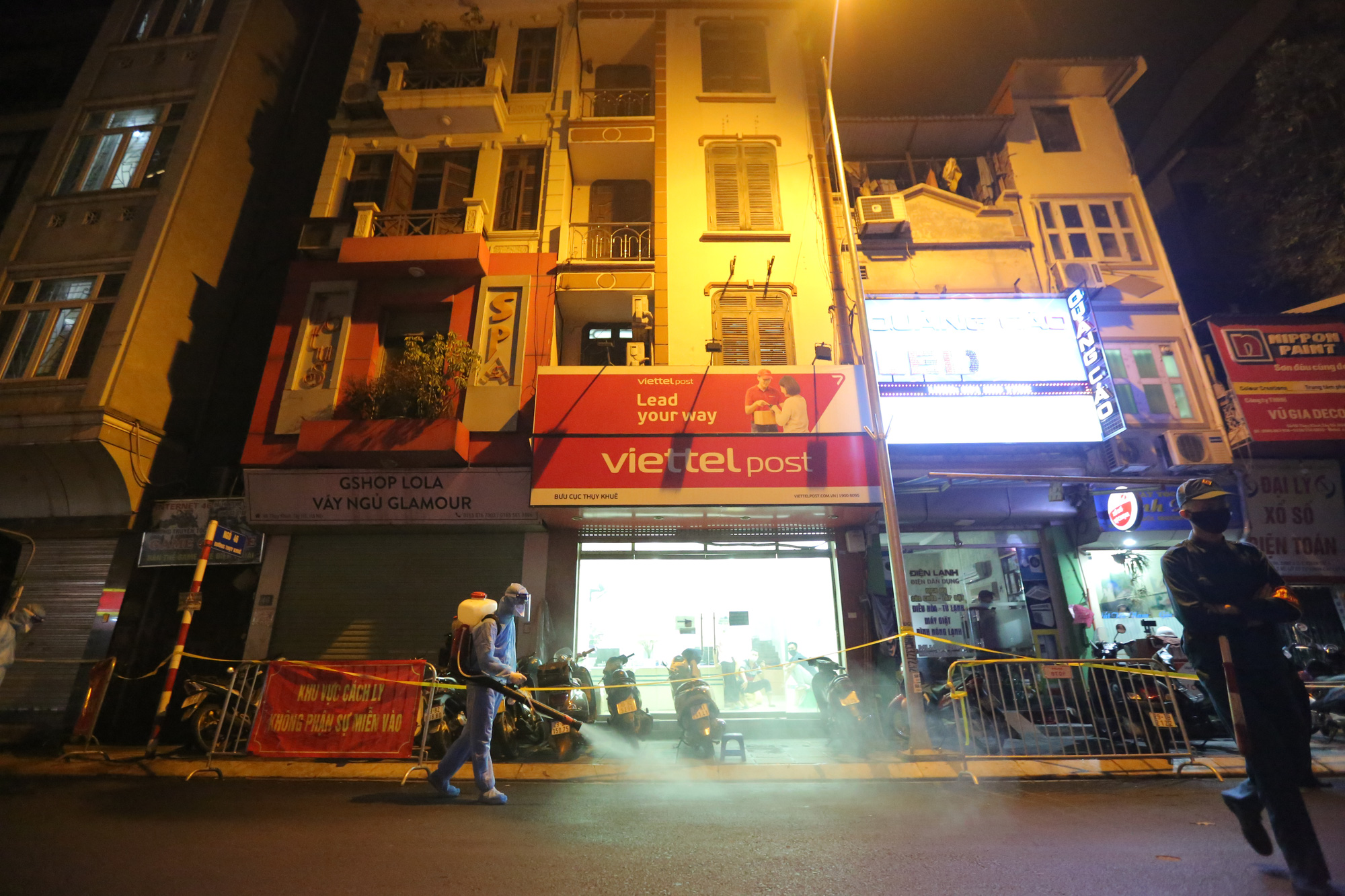 Phát hiện 13 ca dương tính SARS-CoV-2, 4 ca qua sàng lọc người ho sốt