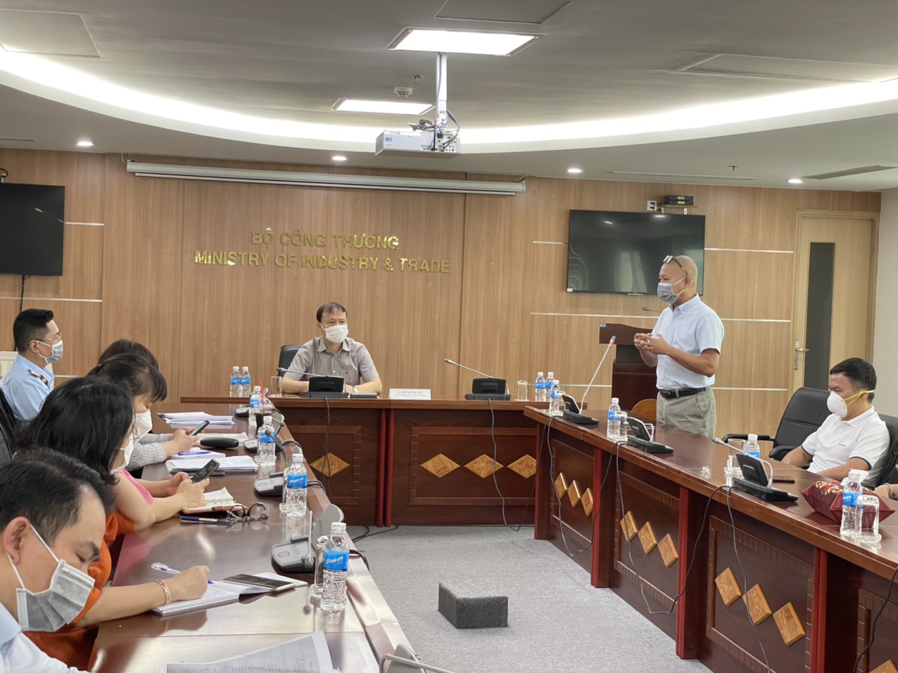 Chủ hệ thống Bách Hoá Xanh thừa nhận có tăng giá, cam kết khắc phục ngay