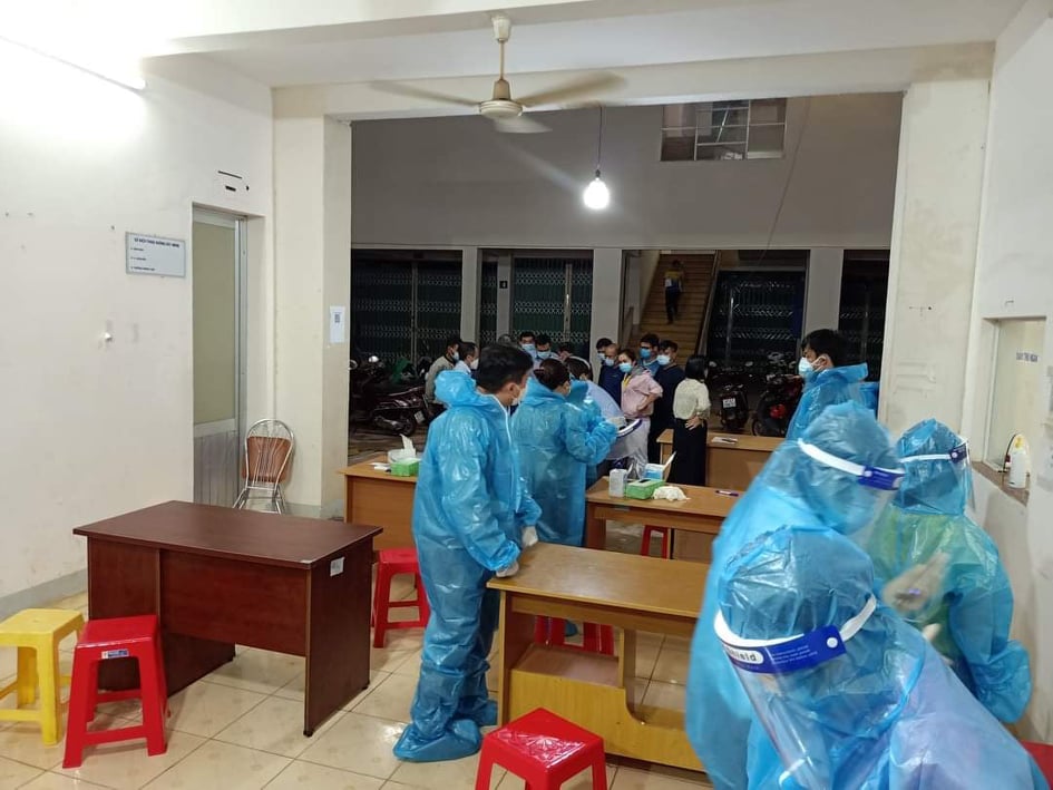 Phong tỏa TP Gia Nghĩa, xét nghiệm cả ngàn cán bộ trong đêm