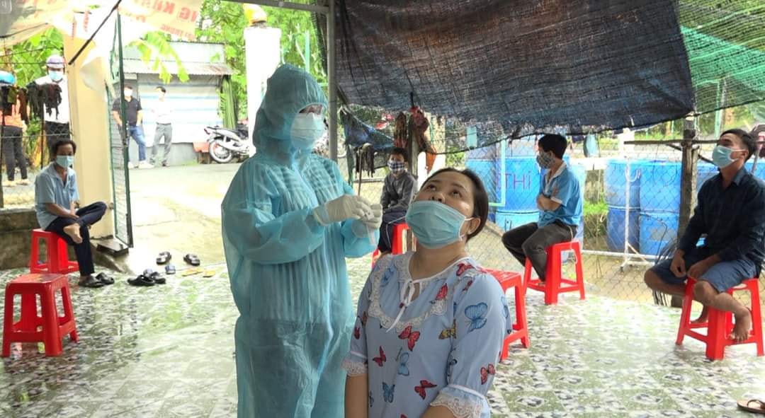 Ôtô chở 6 người từ TP HCM đến Hậu Giang đều dương tính với SARS-CoV-2