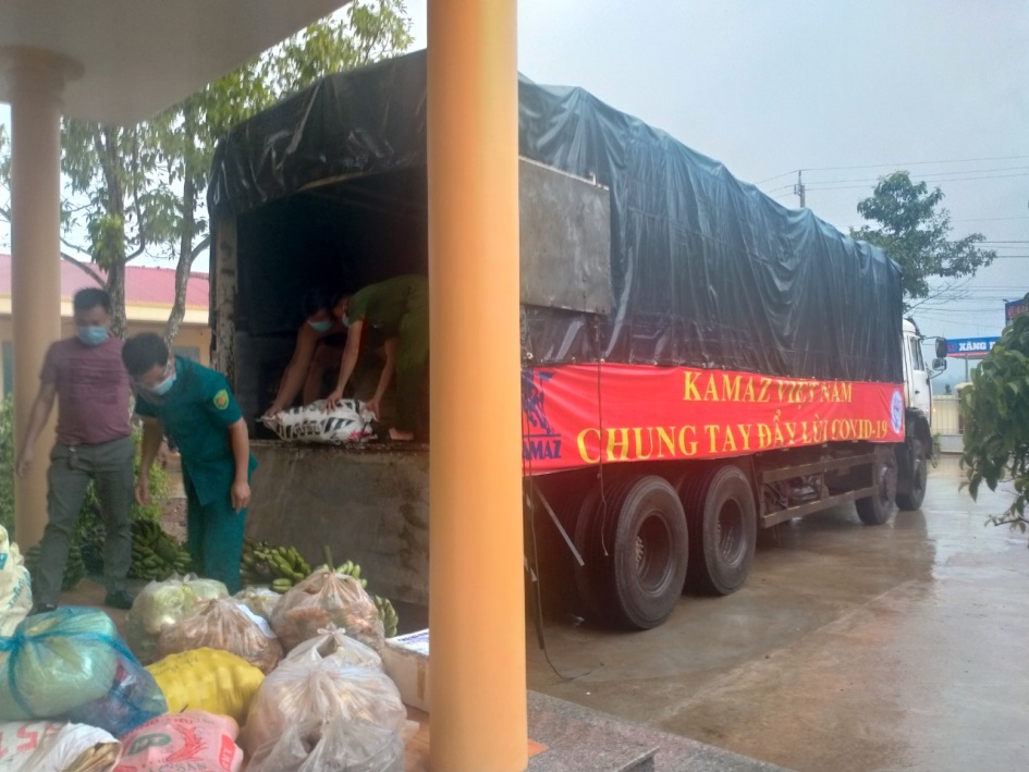 Những chuyến xe chở yêu thương - Ảnh 2.