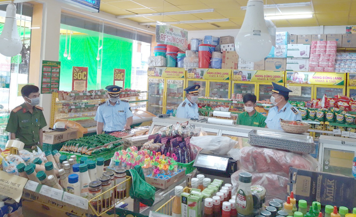 Một cửa hàng Bách Hóa Xanh bị phạt vì không niêm yết giá đầy đủ