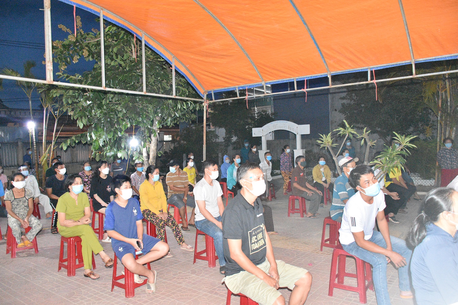 B&igrave;nh Định khởi tố h&agrave;ng loạt vụ &aacute;n l&agrave;m l&acirc;y lan dịch bệnh Covid-19 - Ảnh 5.