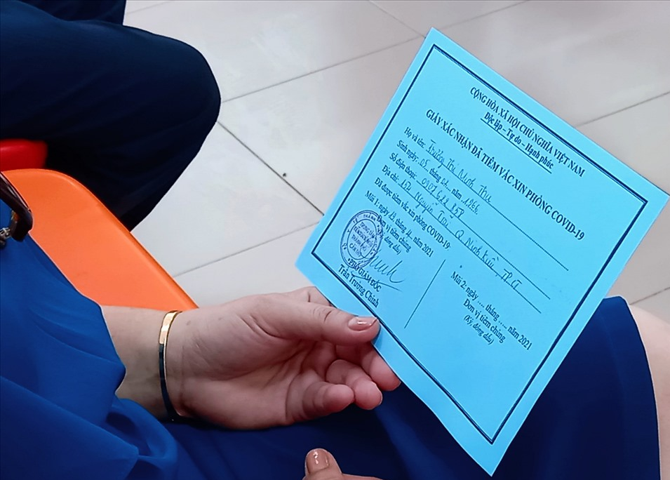 Bộ Y tế yêu cầu báo cáo danh sách đối tượng cấp giấy xác nhận đã tiêm vắc-xin Covid-19