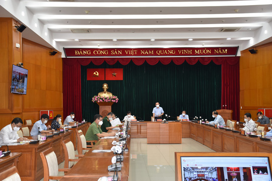 TP HCM: Người dân không ra đường sau 18 giờ để phòng chống dịch Covid-19 - Ảnh 2.