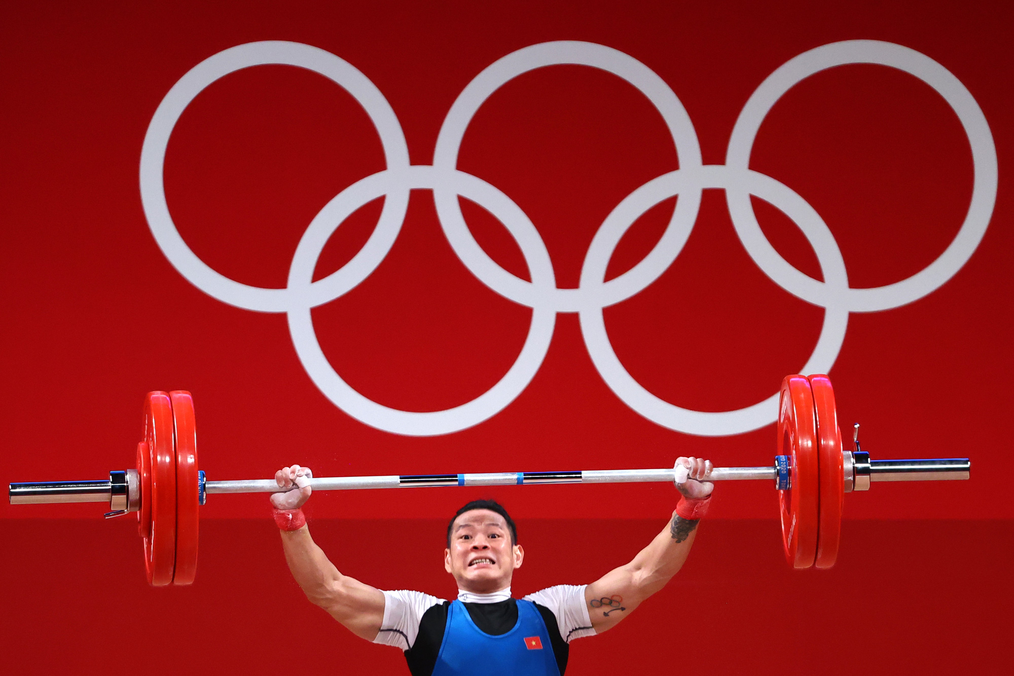 Olympic Tokyo ng&agrave;y 25-7: Nguyễn Tiến Minh thua hạt giống số 3 người Đan Mạch - Ảnh 2.