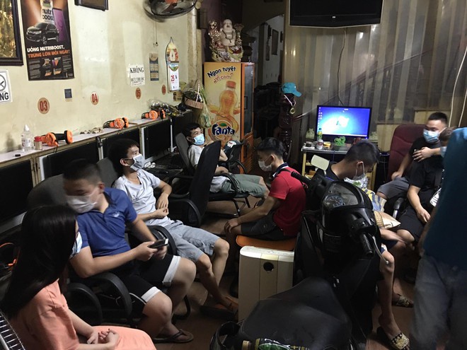 Phạt cả chủ quán game và khách vào chơi 35 triệu đồng