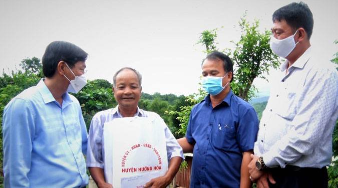 Lu&ocirc;n ghi ơn những người c&oacute; c&ocirc;ng - Ảnh 3.
