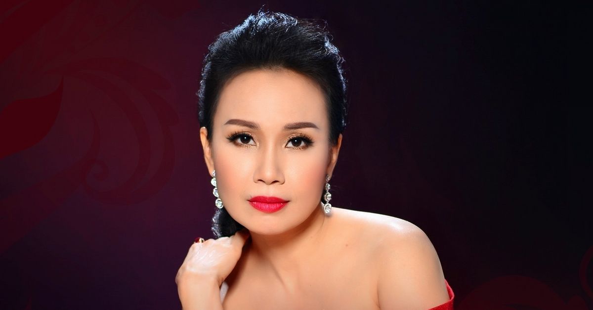Khoe thức uống mùa dịch, "chị Tư" Cẩm Ly bị cảnh báo