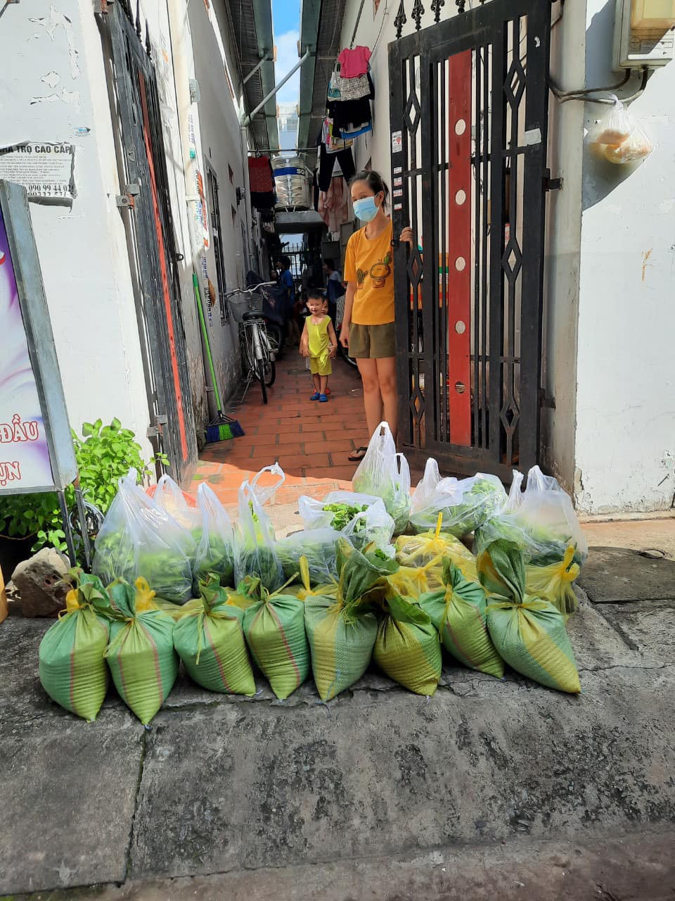 Dịch Covid-19: Mang chợ đến nhà - Ảnh 12.