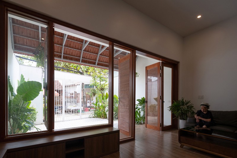 Nh&agrave; ng&oacute;i với ba m&aacute;i hi&ecirc;n trượt độc đ&aacute;o ở Nghệ An - Ảnh 9.