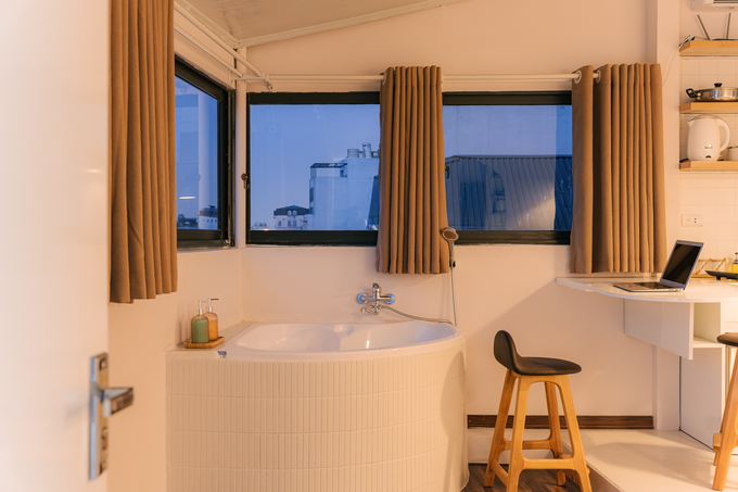 Cải tạo s&acirc;n thượng nh&agrave; phố cổ th&agrave;nh mini penthouse - Ảnh 3.