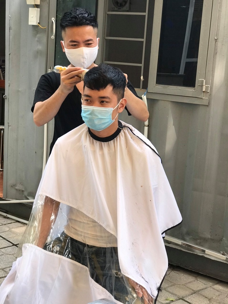 Nhiều bệnh viện tuyến Trung ương cử thầy thuốc chi viện TP HCM chống dịch Covid-19 - Ảnh 3.