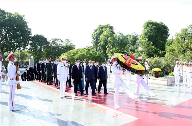 Lãnh đạo Đảng, Nhà nước tưởng niệm các Anh hùng liệt sĩ