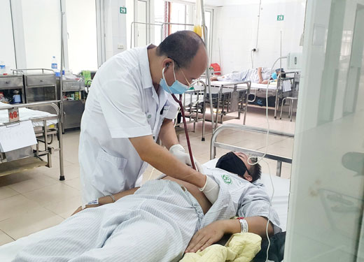 Đừng chủ quan với triệu chứng sốt