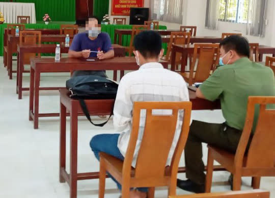 Xử phạt người đàn ông đăng Facebook "cơm chiều của nó còn thua chó của tui ăn"