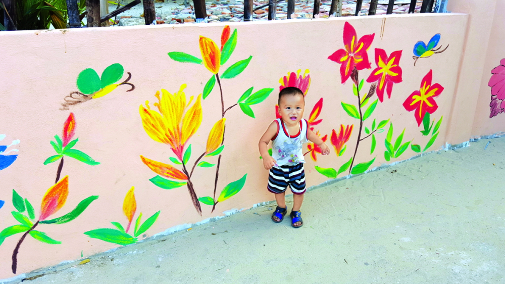 Về xứ Quảng thăm làng bích họa - Ảnh 3.