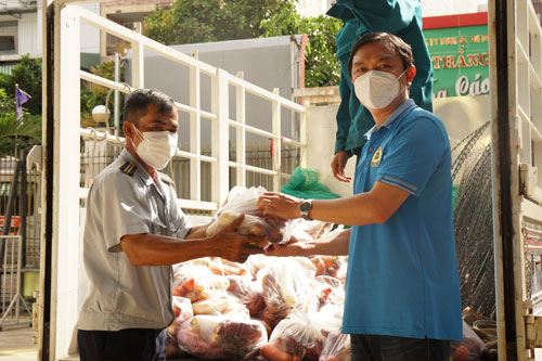 Hỗ trợ công nhân khó khăn vì dịch bệnh